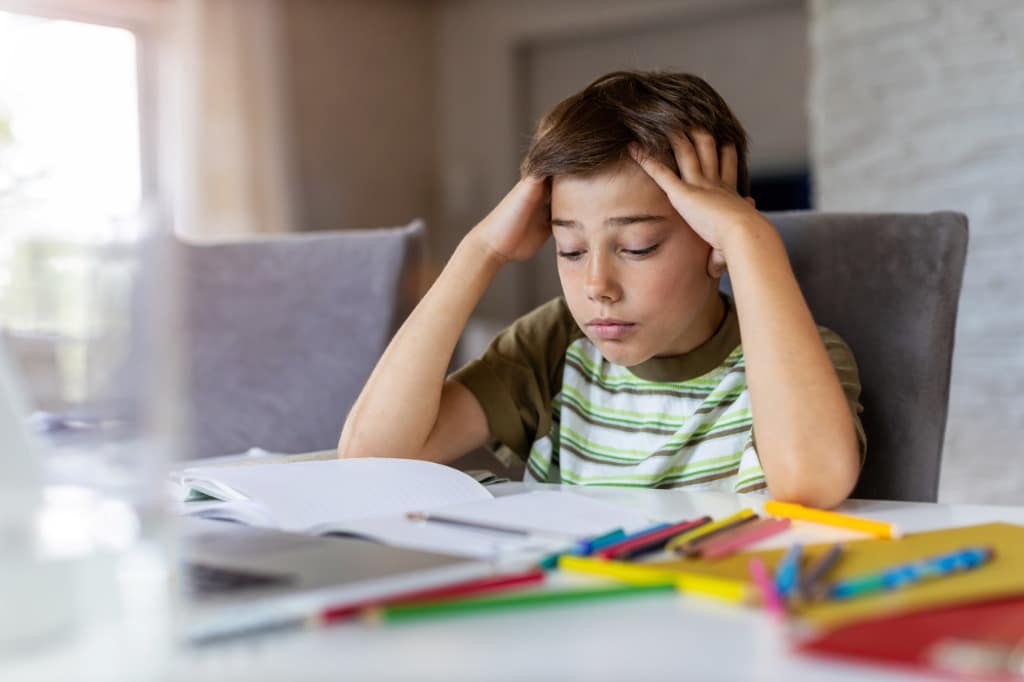 child-struggling-with-homework