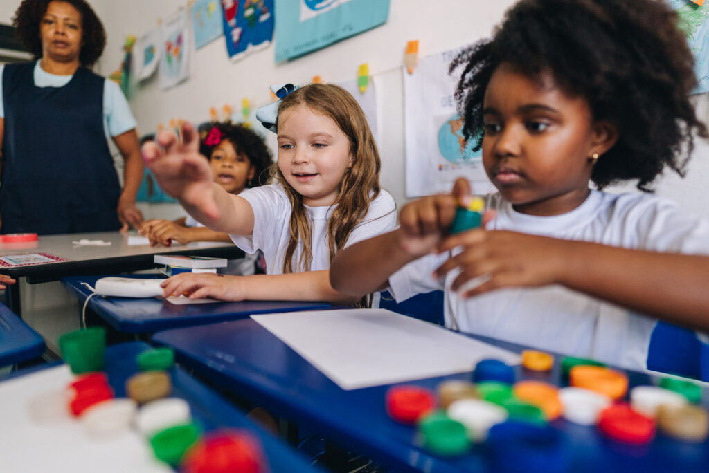 elementary students sorting problem solving skills