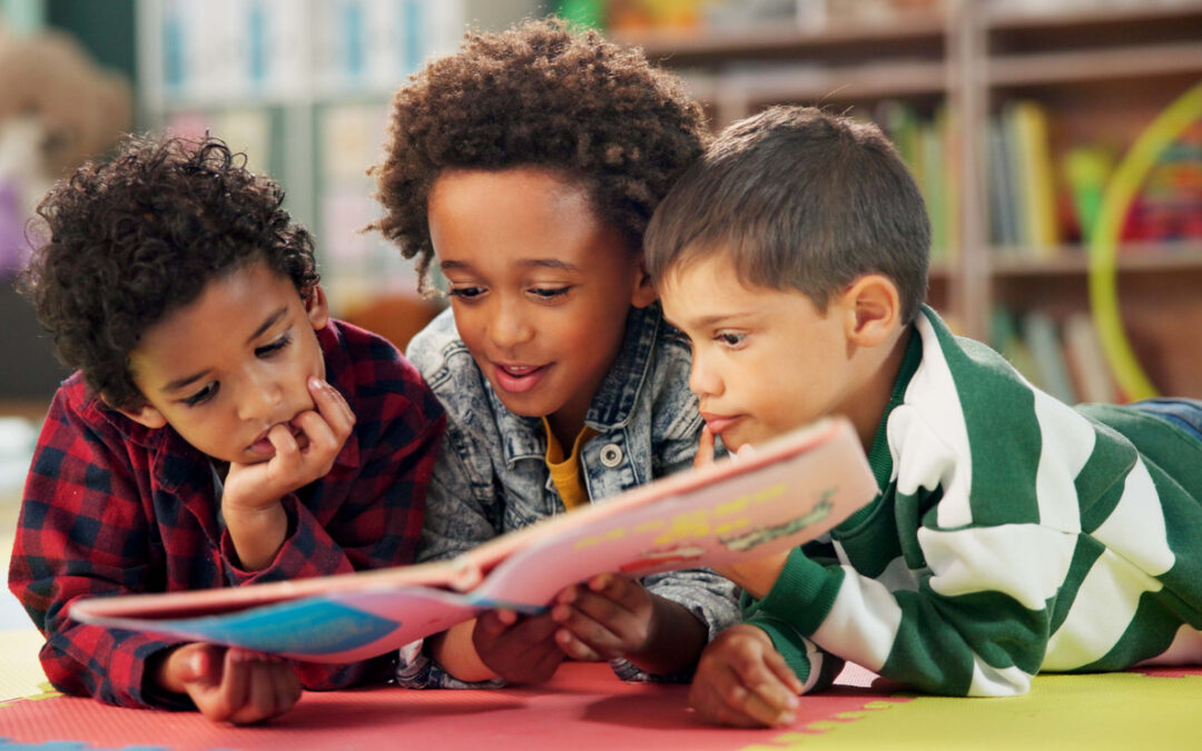 Where and How to Build a Library of Classroom Books + Book Recommendations